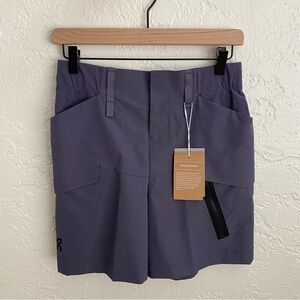 On | Women’s Explorer Shorts Flint